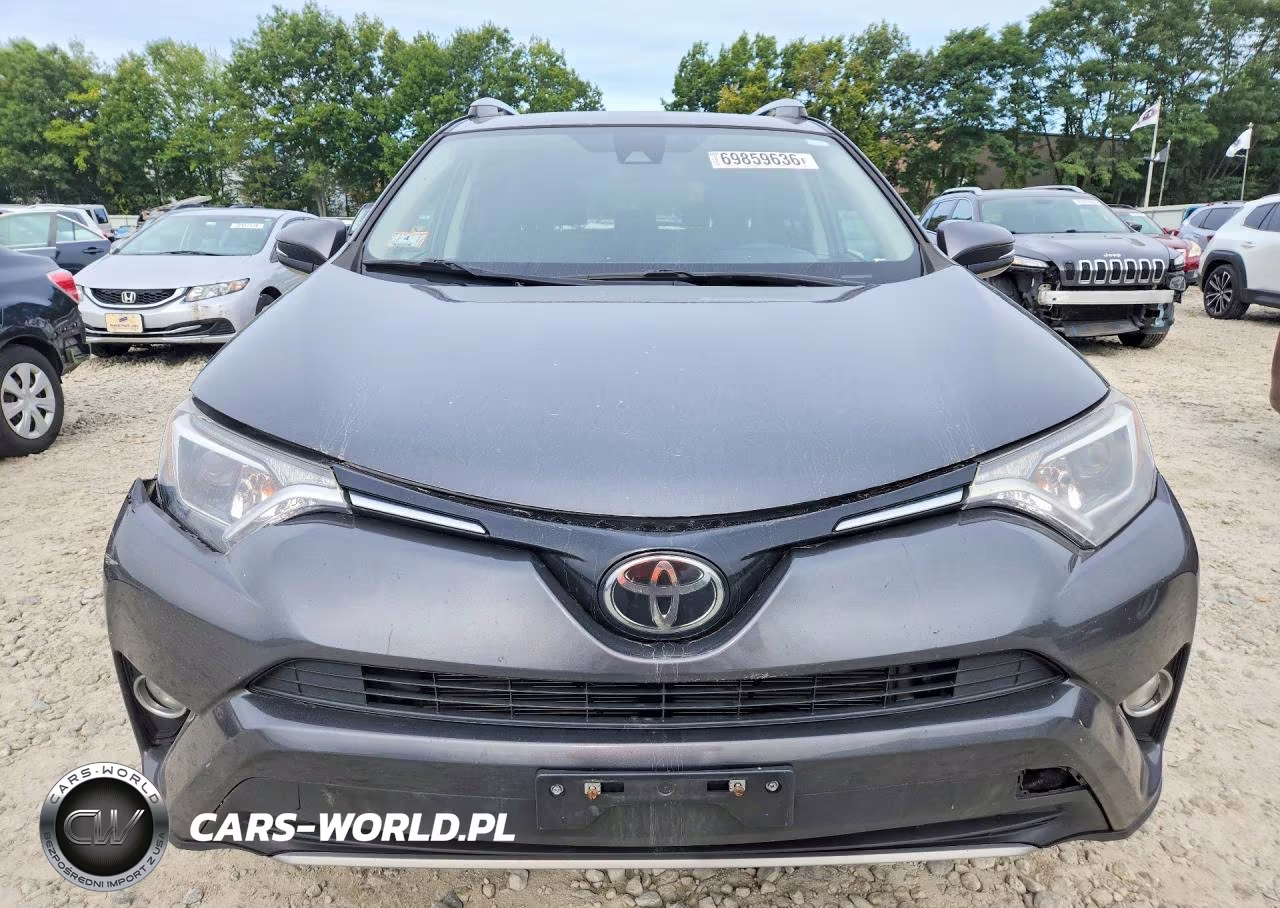 2018 Toyota Rav4 Xle VIN:2T3RFREVXJW780231 - 5
