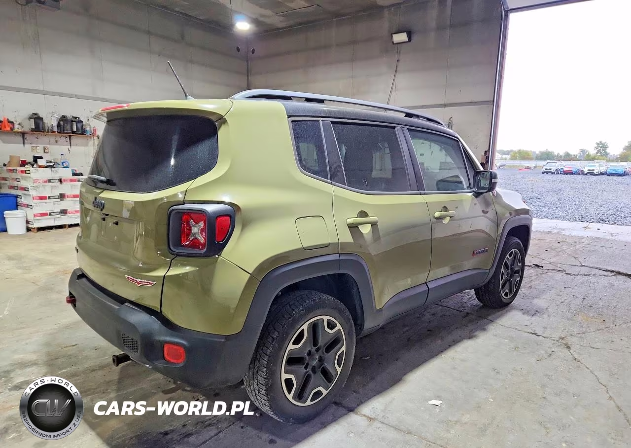 2015 Jeep Renegade Trailhawk VIN:ZACCJBCT0FPB55757 - 3