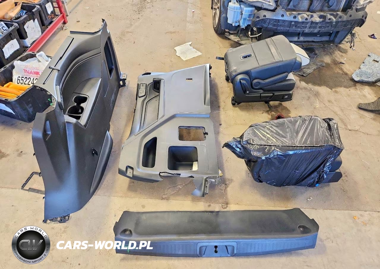 2026 Honda Odyssey Elite VIN:5FNRL6H95TB048796 - 13
