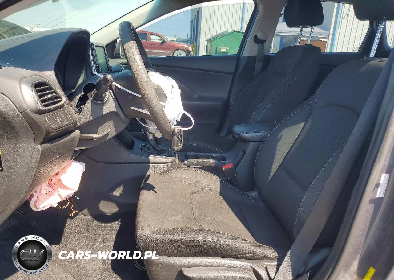 2018 Hyundai Elantra Gt Base VIN:KMHH35LE8JU023949 - 7