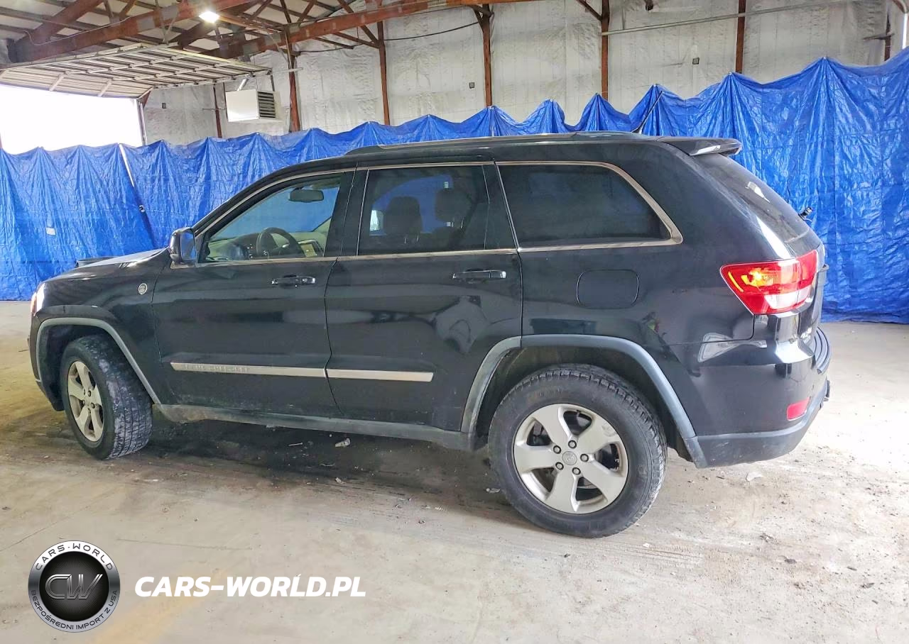 2011 Jeep Grand Cherokee Laredo VIN:1J4RR4GT5BC627499 - 2