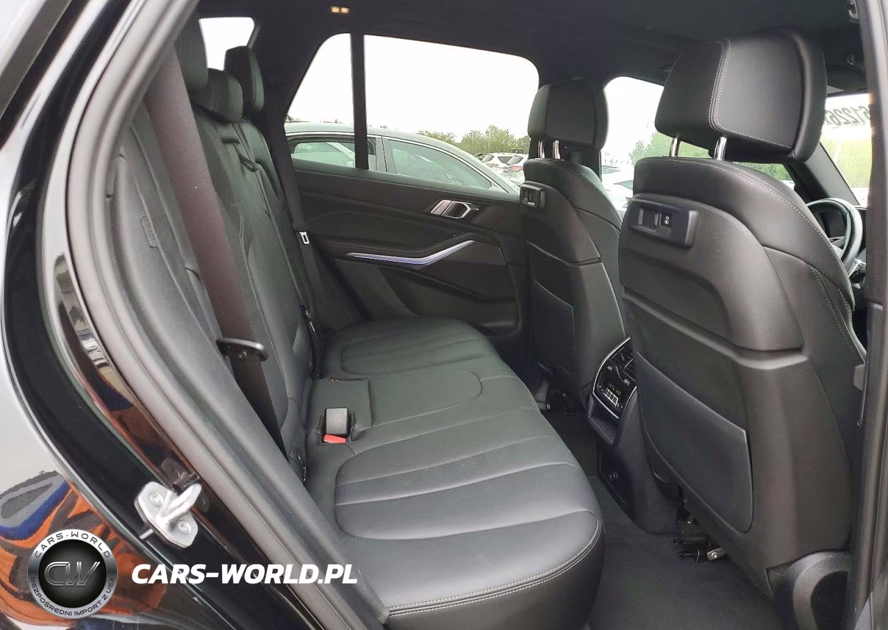 2022 BMW X5 xDrive40I VIN:5UXCR6C01N9N36118 - 11