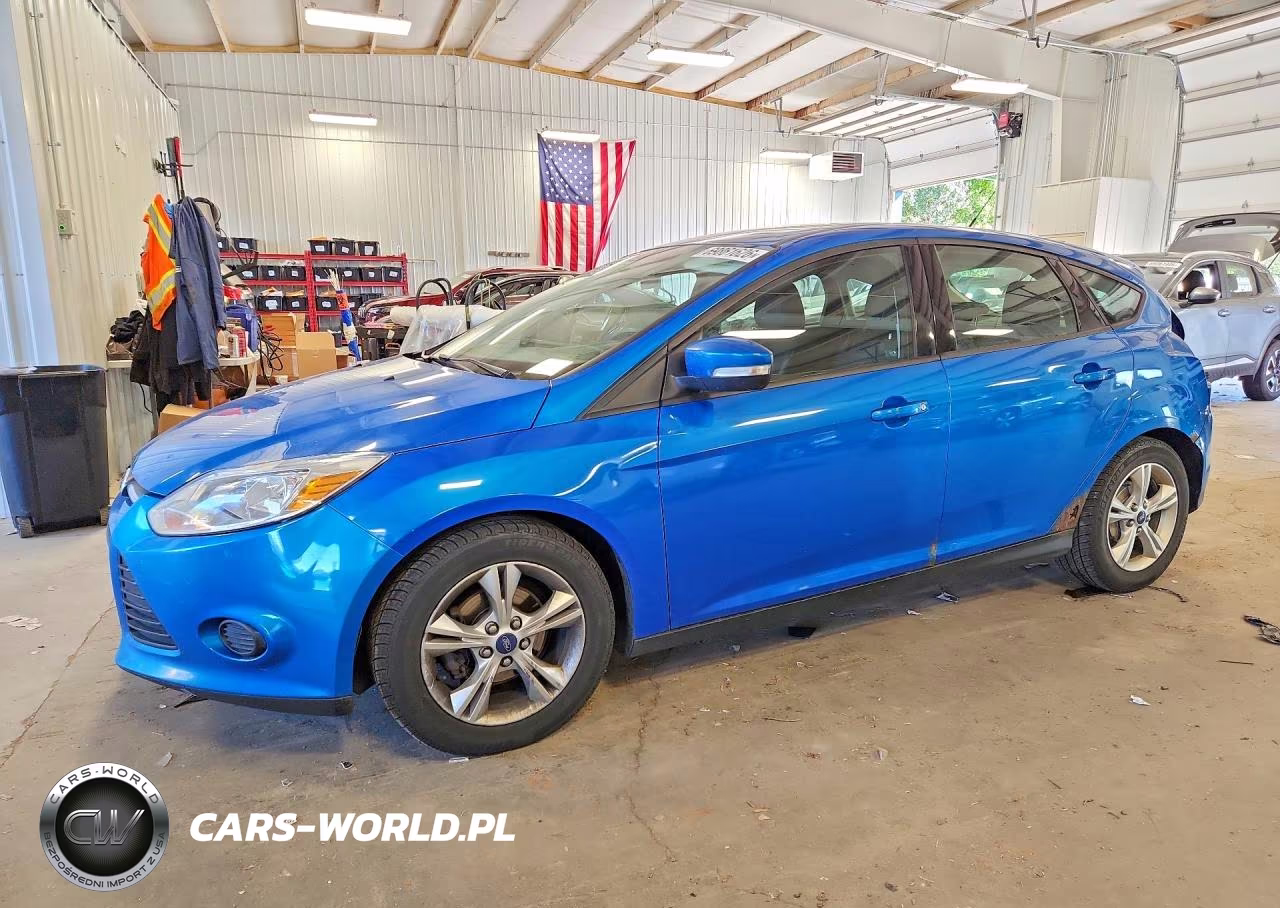 2013 Ford Focus Se VIN:1FADP3K22DL204662 - 1