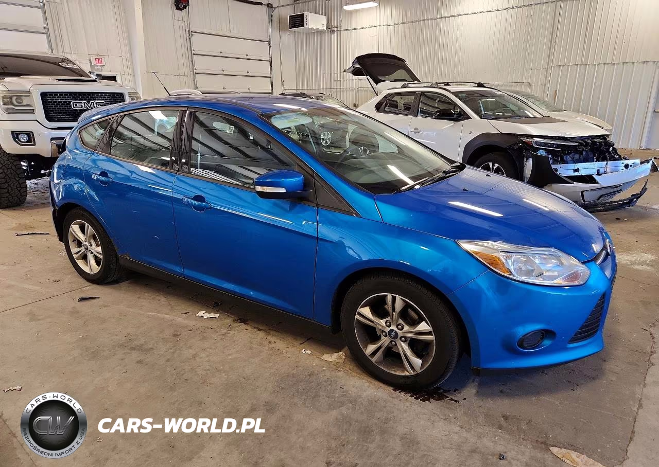 2013 Ford Focus Se VIN:1FADP3K22DL204662 - 4