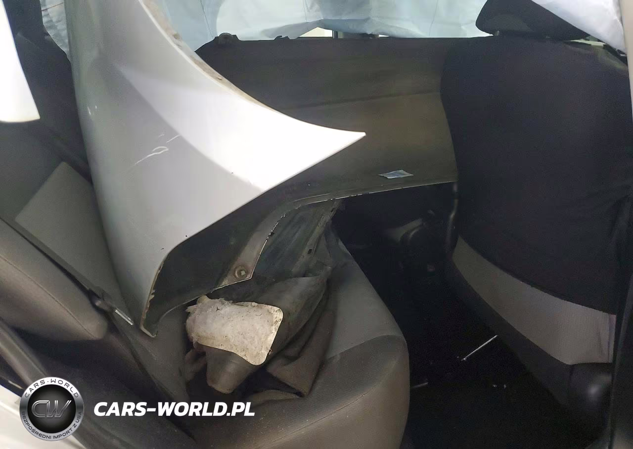 2015 Toyota Corolla L VIN:2T1BURHE5FC475630 - 10