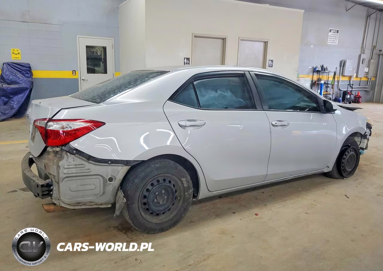 2015 Toyota Corolla L VIN:2T1BURHE5FC475630 - 3