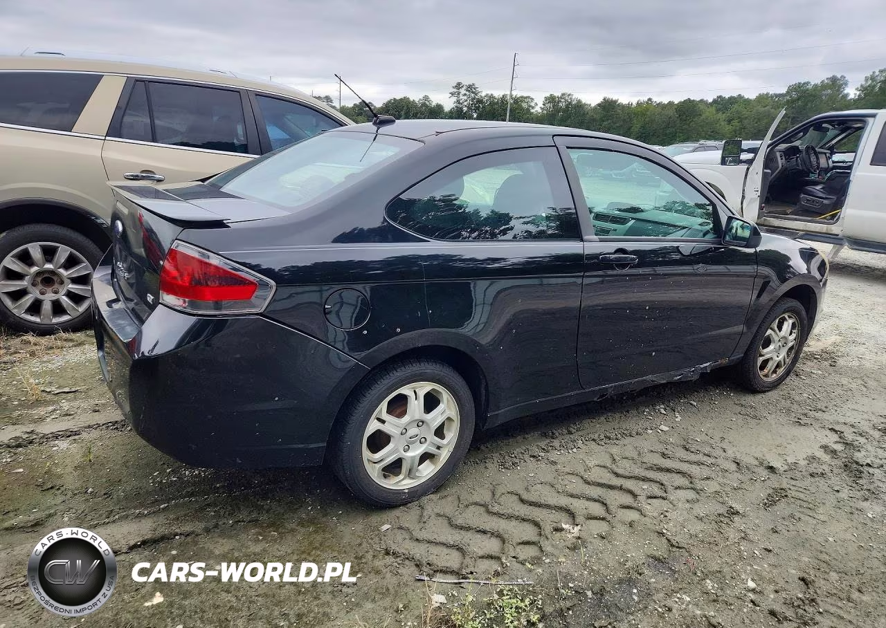 2010 Ford Focus Se VIN:1FAHP3CN2AW277700 - 3