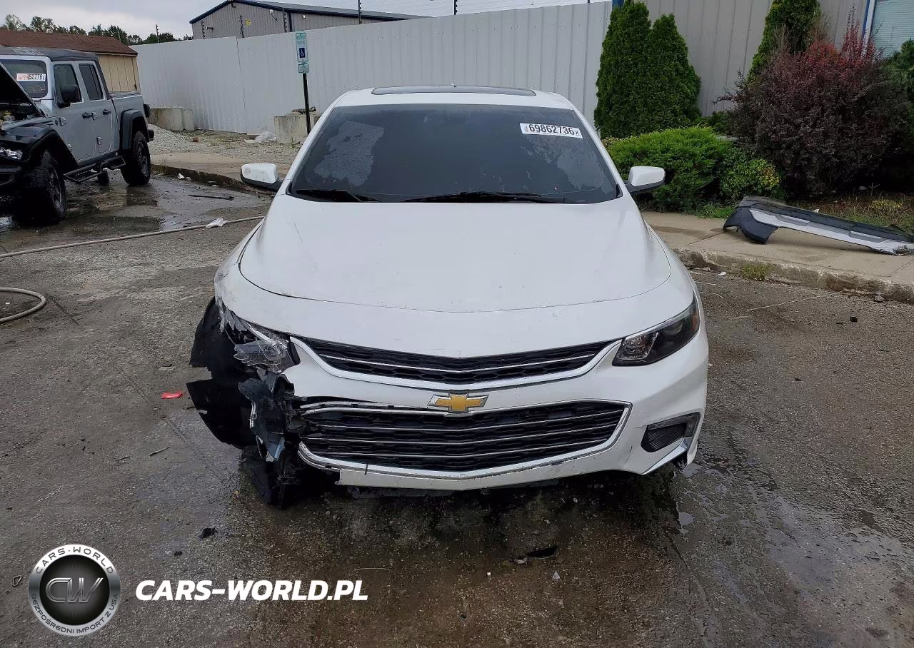 2017 Chevrolet Malibu Lt VIN:1G1ZE5ST4HF183658 - 5