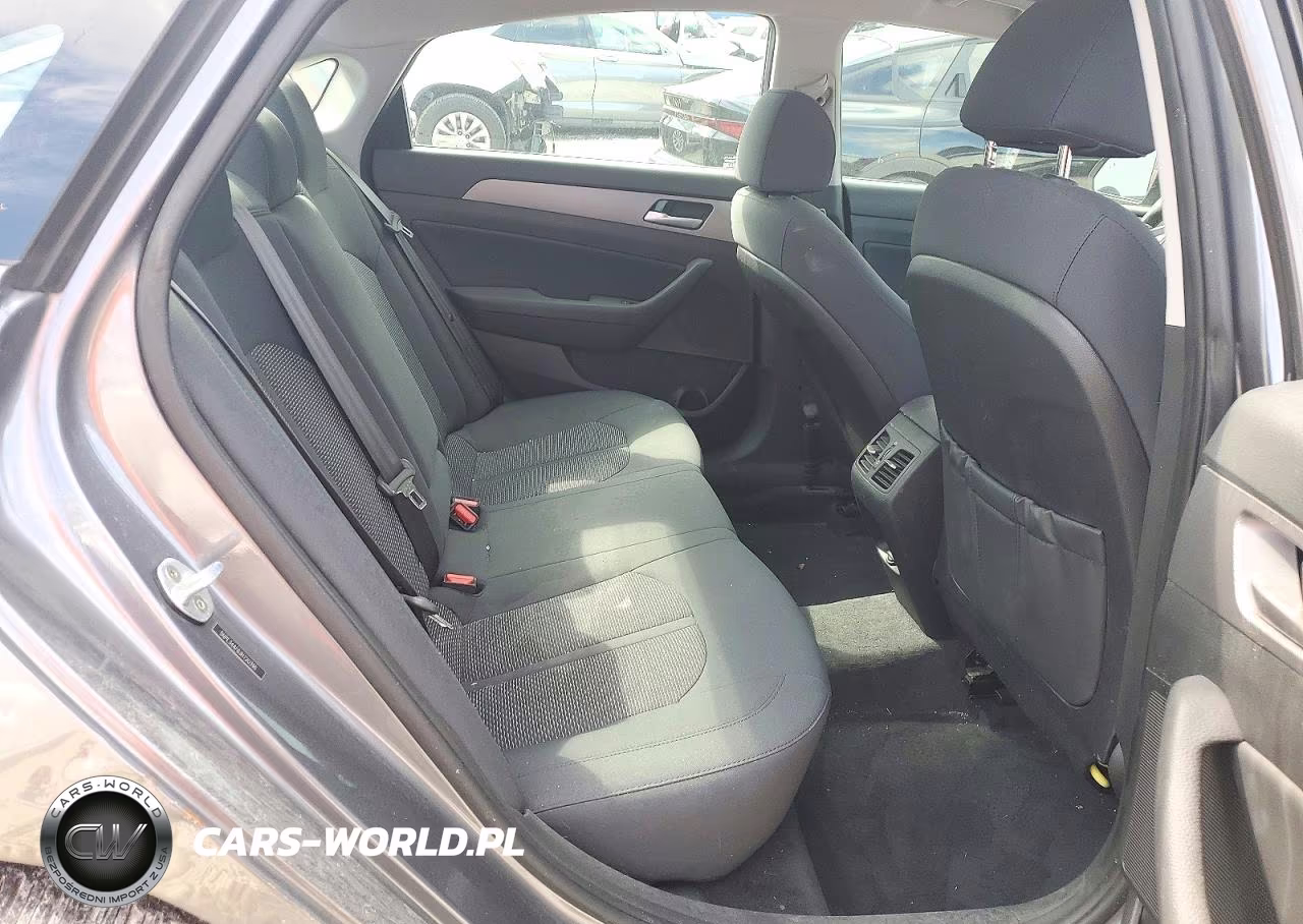 2018 Hyundai Sonata Sel+ VIN:5NPE34AF6JH720396 - 10