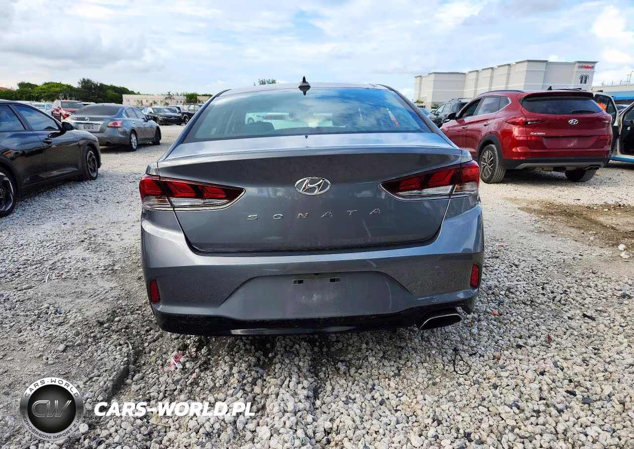 2018 Hyundai Sonata Sel+ VIN:5NPE34AF6JH720396 - 6