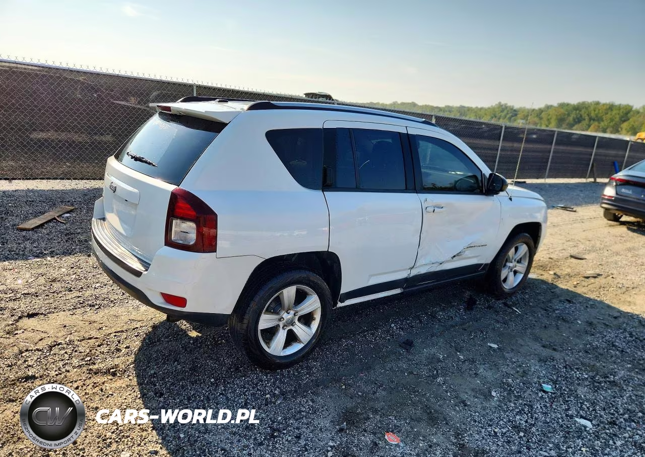 2014 Jeep Compass Sport VIN:1C4NJDBB6ED825632 - 3