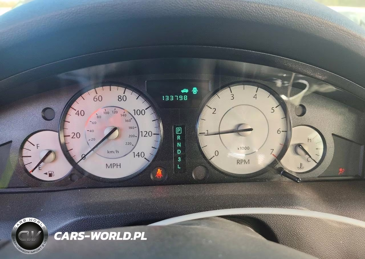 2010 Chrysler 300 Touring VIN:2C3CA5CV8AH101769 - 9