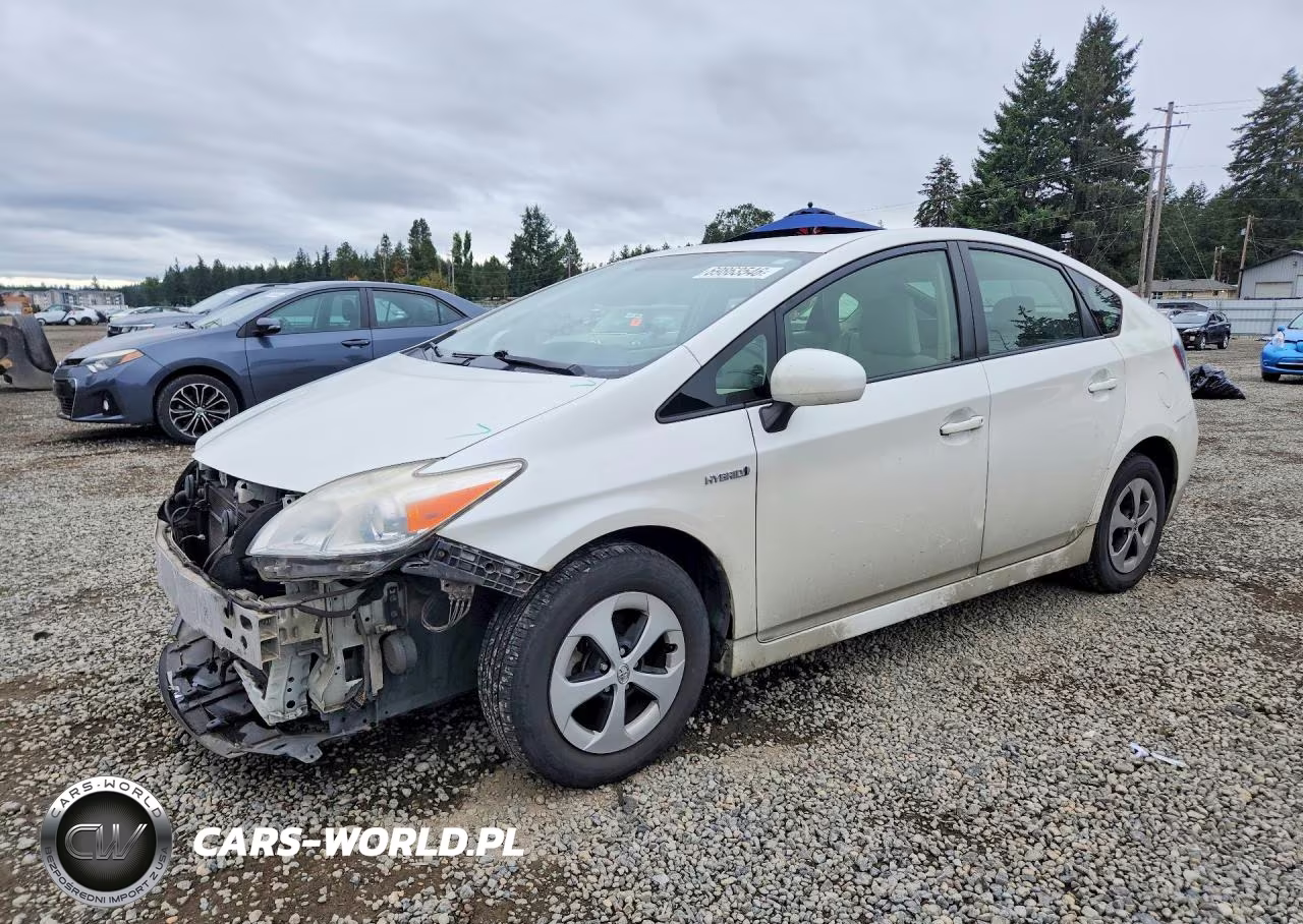 2013 Toyota Prius Two VIN:JTDKN3DU5D0341568 - 1