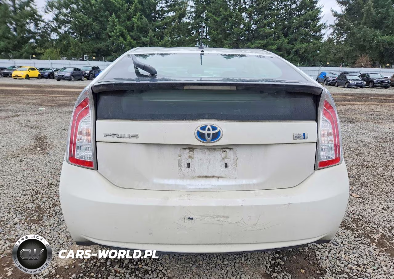 2013 Toyota Prius Two VIN:JTDKN3DU5D0341568 - 6
