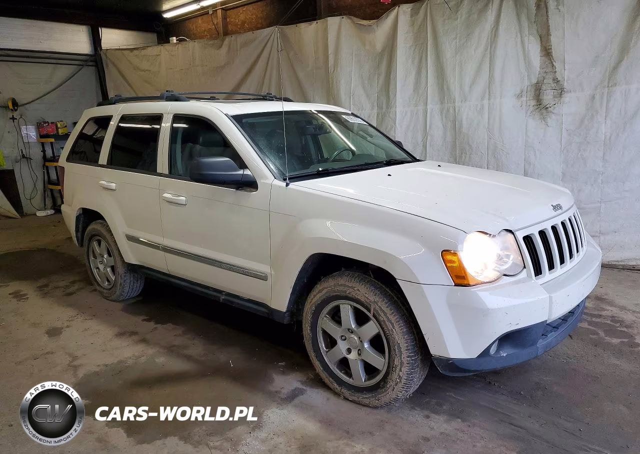 2010 Jeep Grand Cherokee Laredo VIN:1J4PR4GK4AC142848 - 4