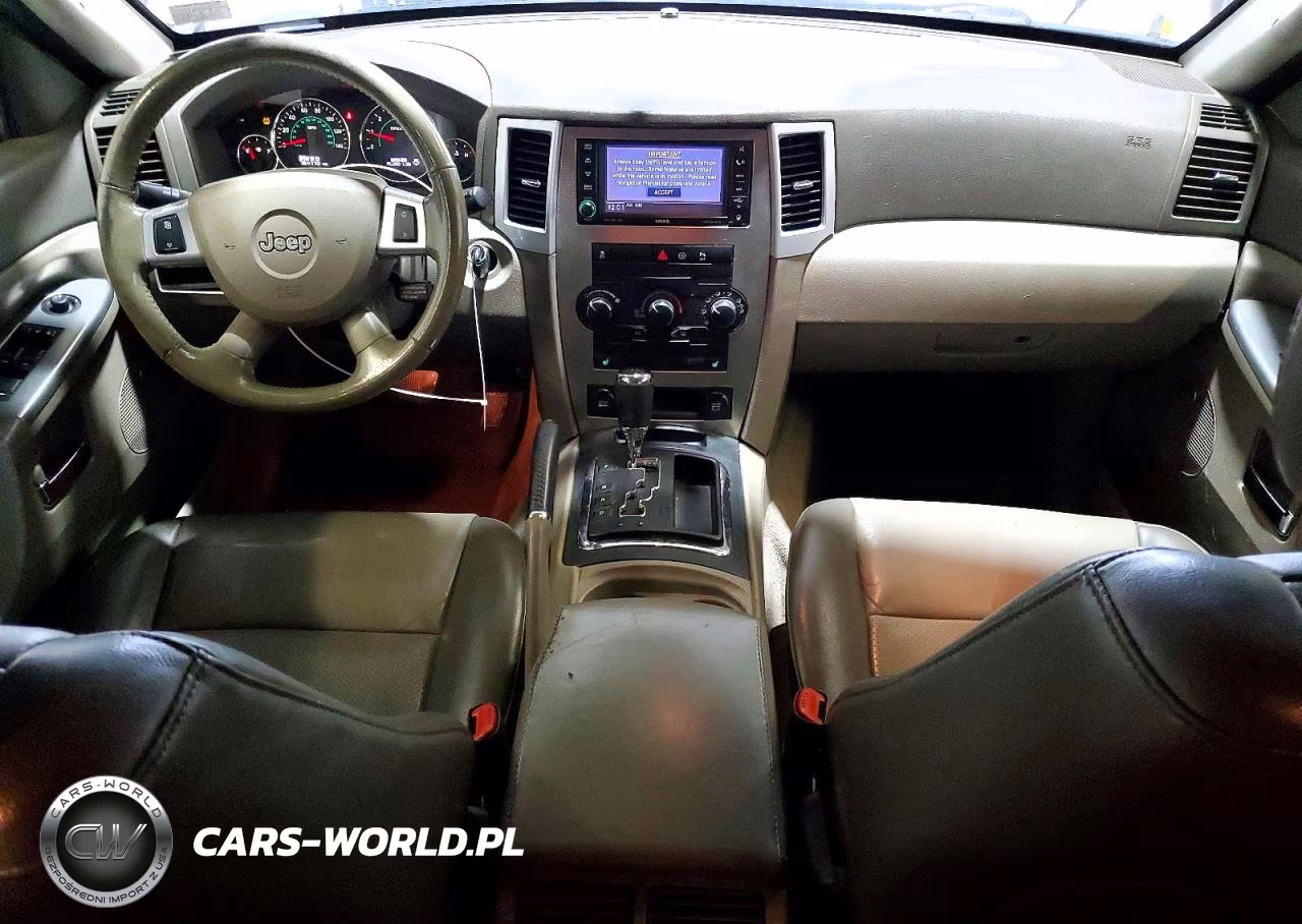 2010 Jeep Grand Cherokee Laredo VIN:1J4PR4GK4AC142848 - 8
