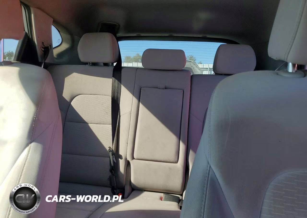 2019 Hyundai Tucson Se VIN:KM8J2CA44KU908492 - 10