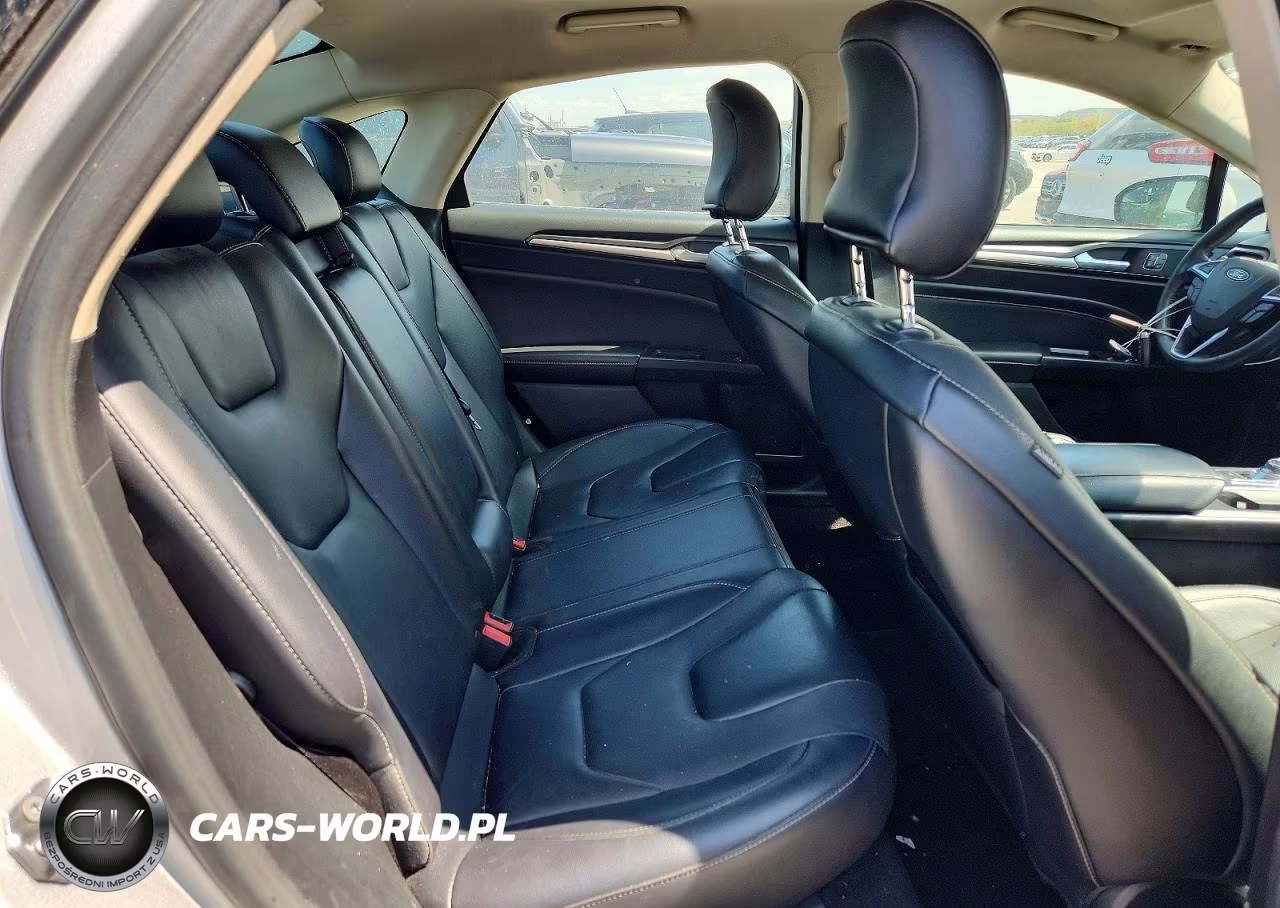 2017 Ford Fusion Titanium VIN:3FA6P0K91HR142795 - 10