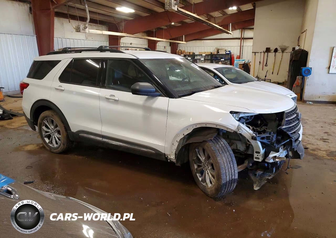 2020 Ford Explorer Xlt VIN:1FMSK8DH8LGA69429 - 4
