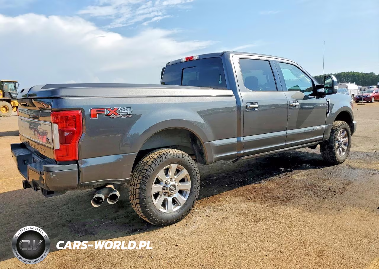 2017 Ford F250 Super Duty VIN:1FT7W2BT8HEF10305 - 3