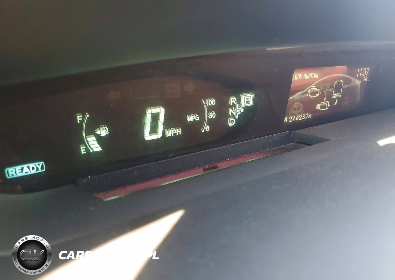 2013 Toyota Prius Two VIN:JTDKN3DU2D5553122 - 9