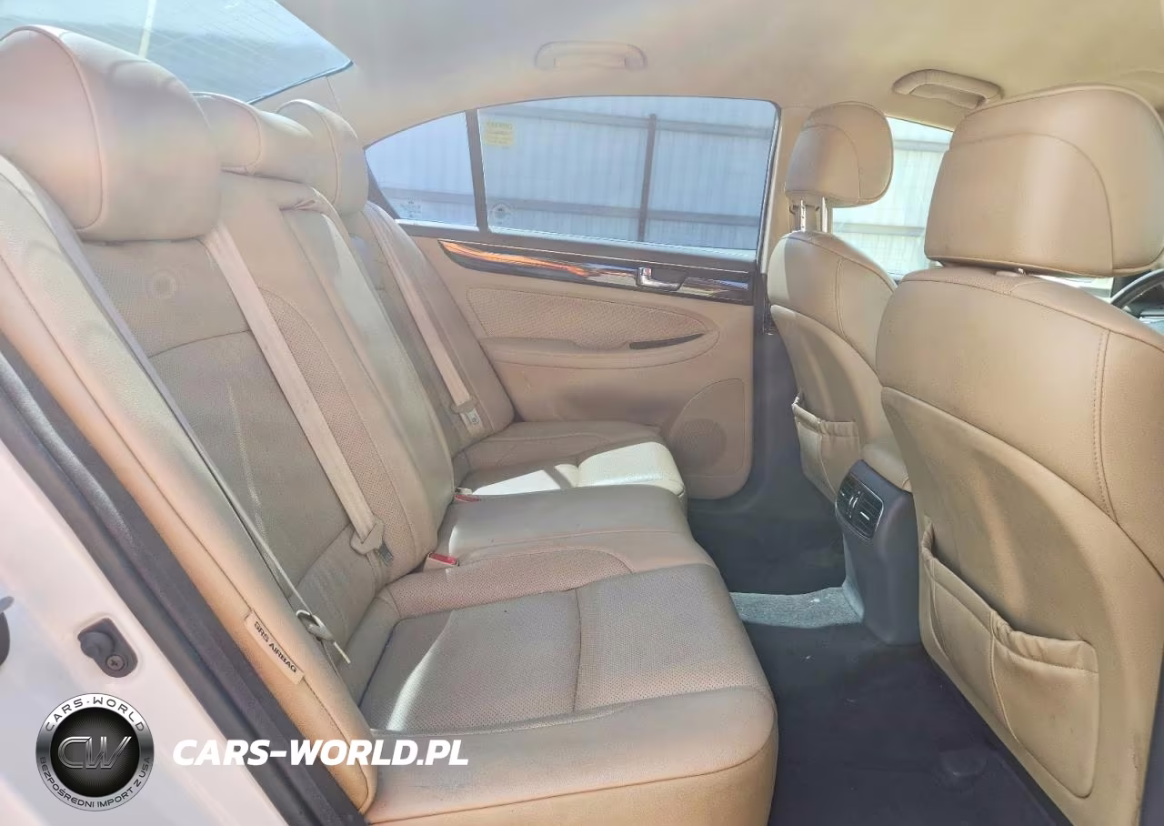 2009 Hyundai Genesis 3.8L VIN:KMHGC46E79U037726 - 10