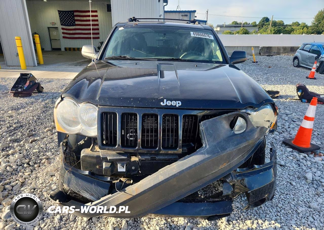 2010 Jeep Grand Cherokee Laredo VIN:1J4PR4GK1AC104669 - 5