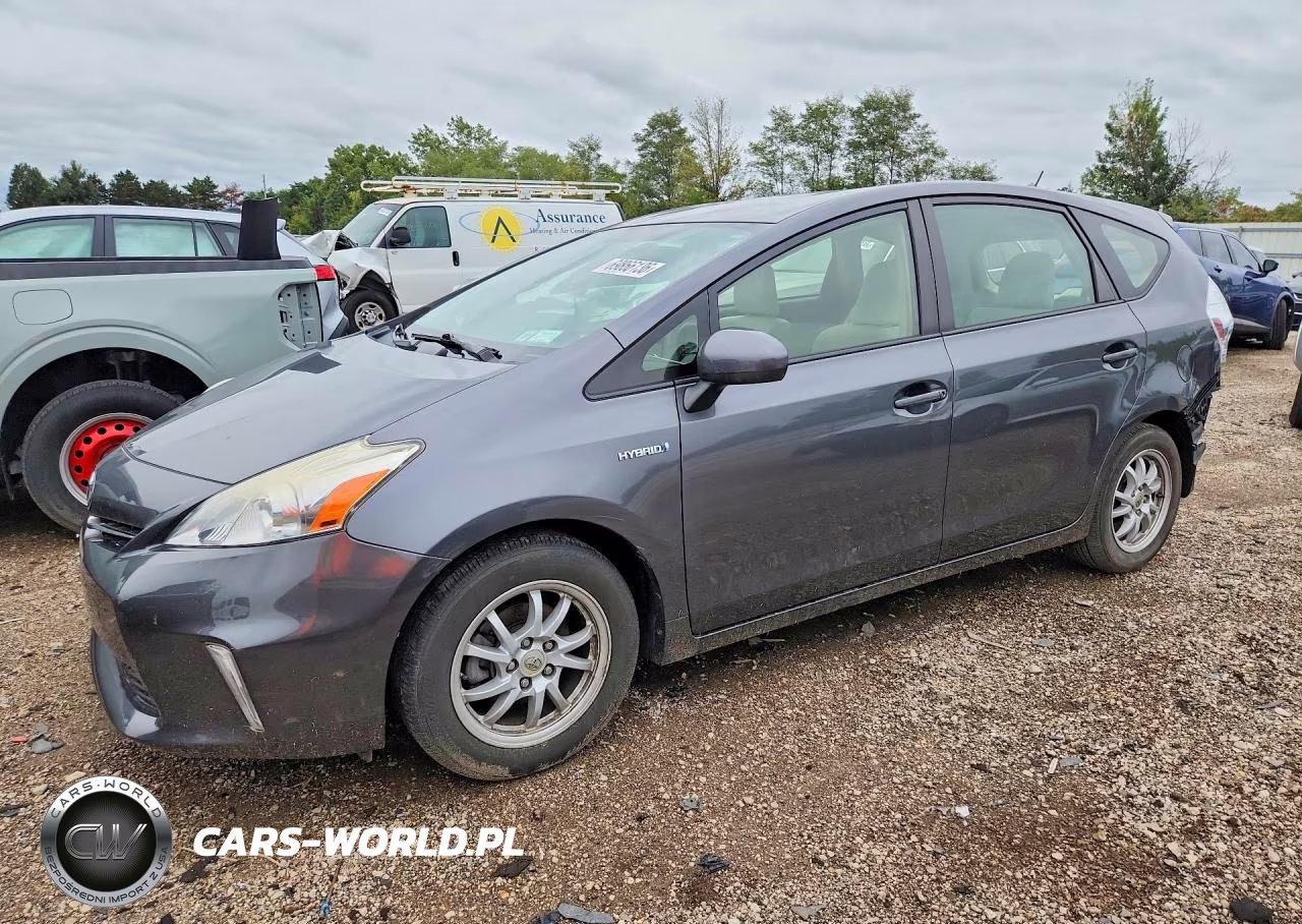 2014 Toyota Prius V Two