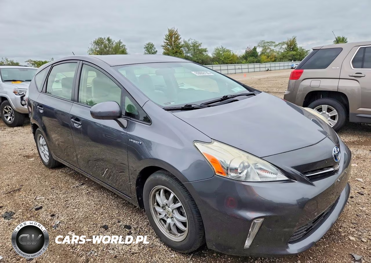 2014 Toyota Prius V Two VIN:JTDZN3EU7E3360751 - 4