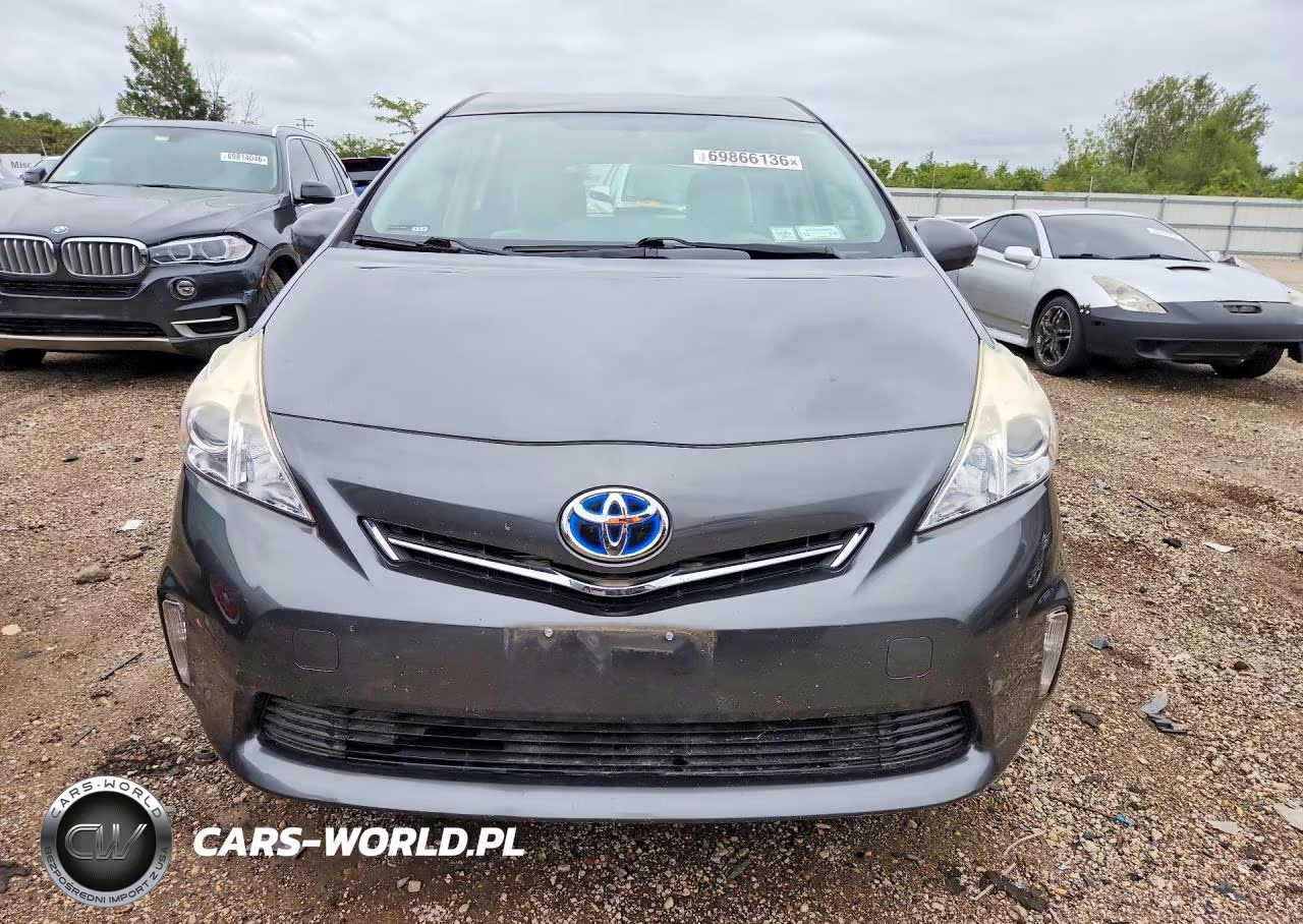 2014 Toyota Prius V Two VIN:JTDZN3EU7E3360751 - 5