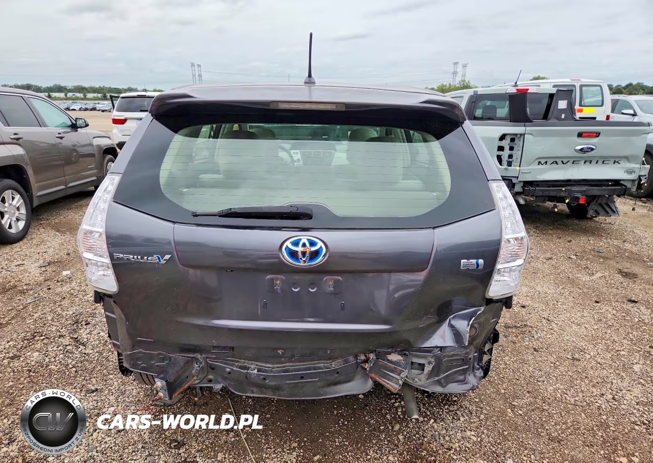 2014 Toyota Prius V Two VIN:JTDZN3EU7E3360751 - 6
