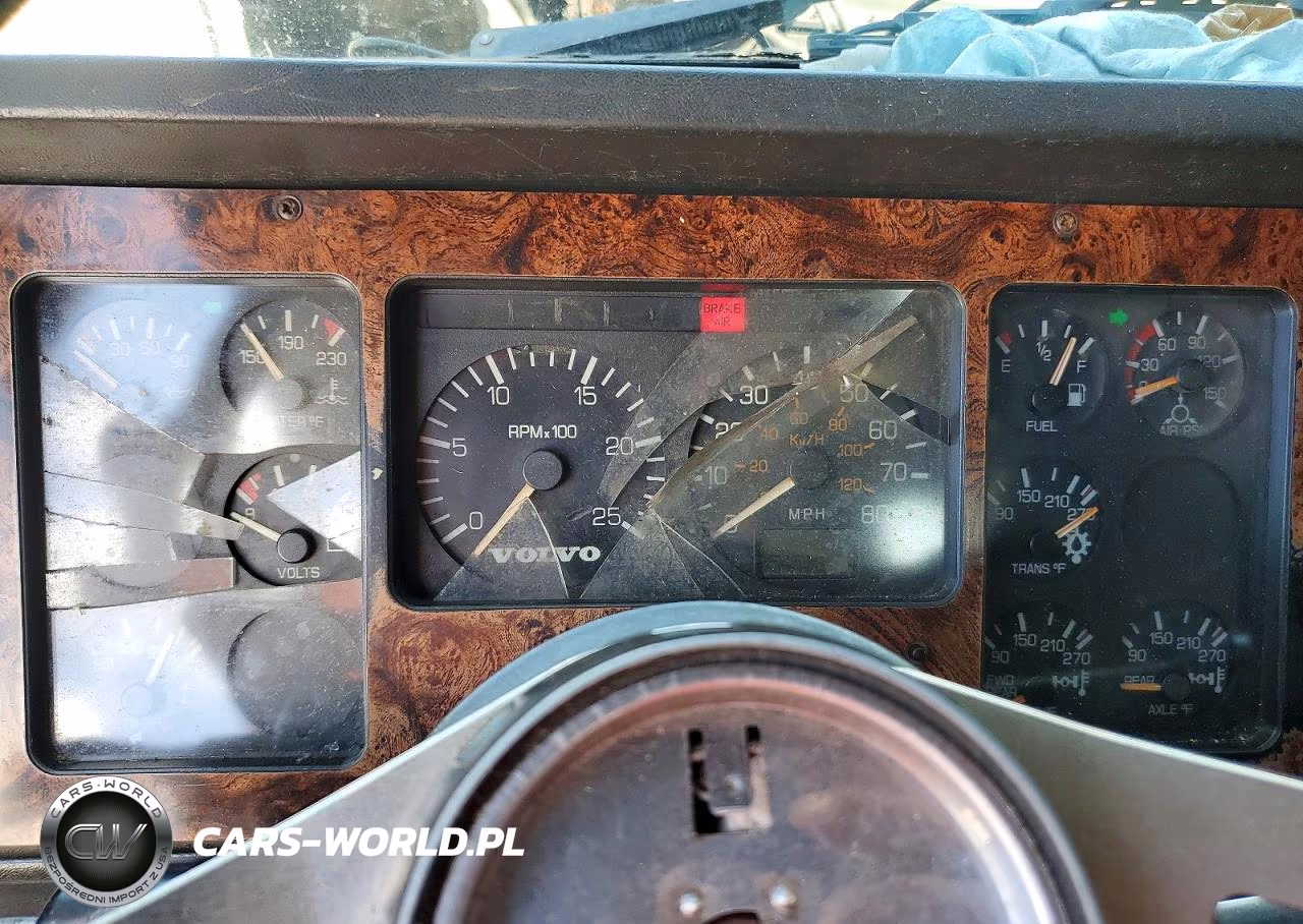 1997 Volvo Wia Semi Truck VIN:4VGWDARH9VN745263 - 8