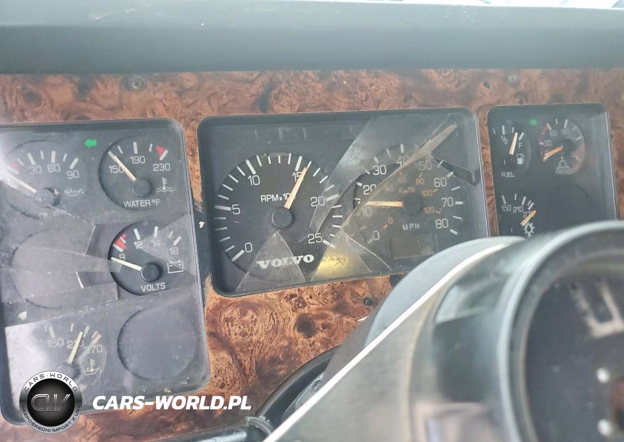 1997 Volvo Wia Semi Truck VIN:4VGWDARH9VN745263 - 9
