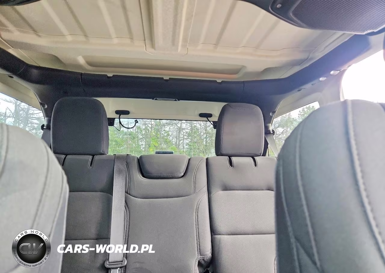2020 Jeep Wrangler Unlimited Sport VIN:1C4HJXDN4LW311950 - 10