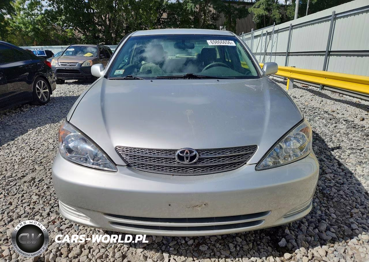 2004 Toyota Camry Le VIN:4T1BE32K54U874557 - 5