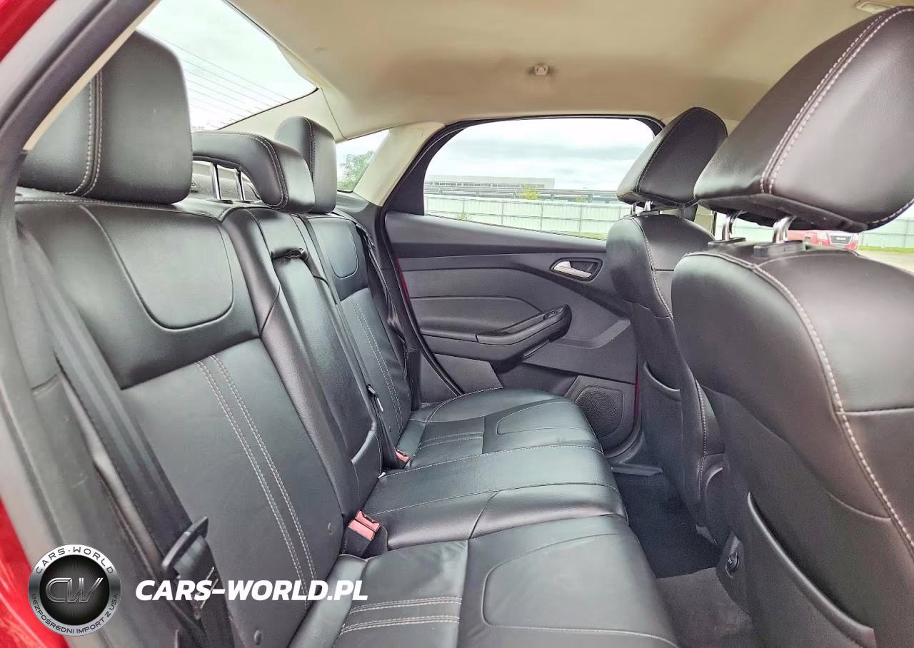 2014 Ford Focus Se VIN:1FADP3F21EL395910 - 10