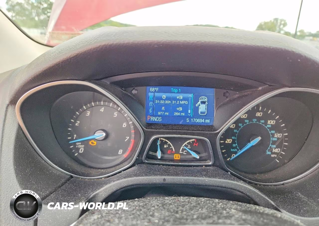 2014 Ford Focus Se VIN:1FADP3F21EL395910 - 9