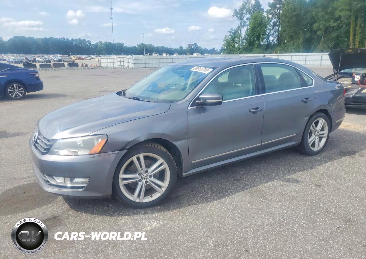 2013 Volkswagen Passat Sel VIN:1VWCM7A35DC076639 - 1