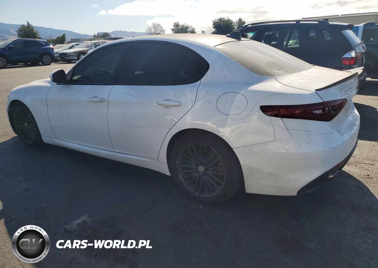 2018 Alfa Romeo Giulia Ti VIN:ZARFAECN3J7576434 - 2