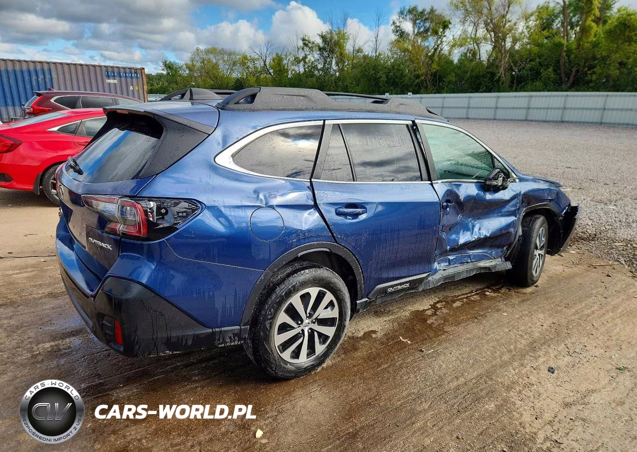 2021 Subaru Outback Premium VIN:4S4BTACC1M3126105 - 3
