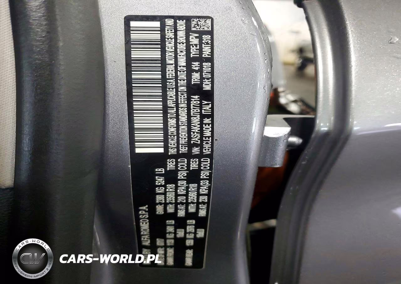 2018 Alfa Romeo Stelvio VIN:ZASFAKAN8J7B77814 - 13