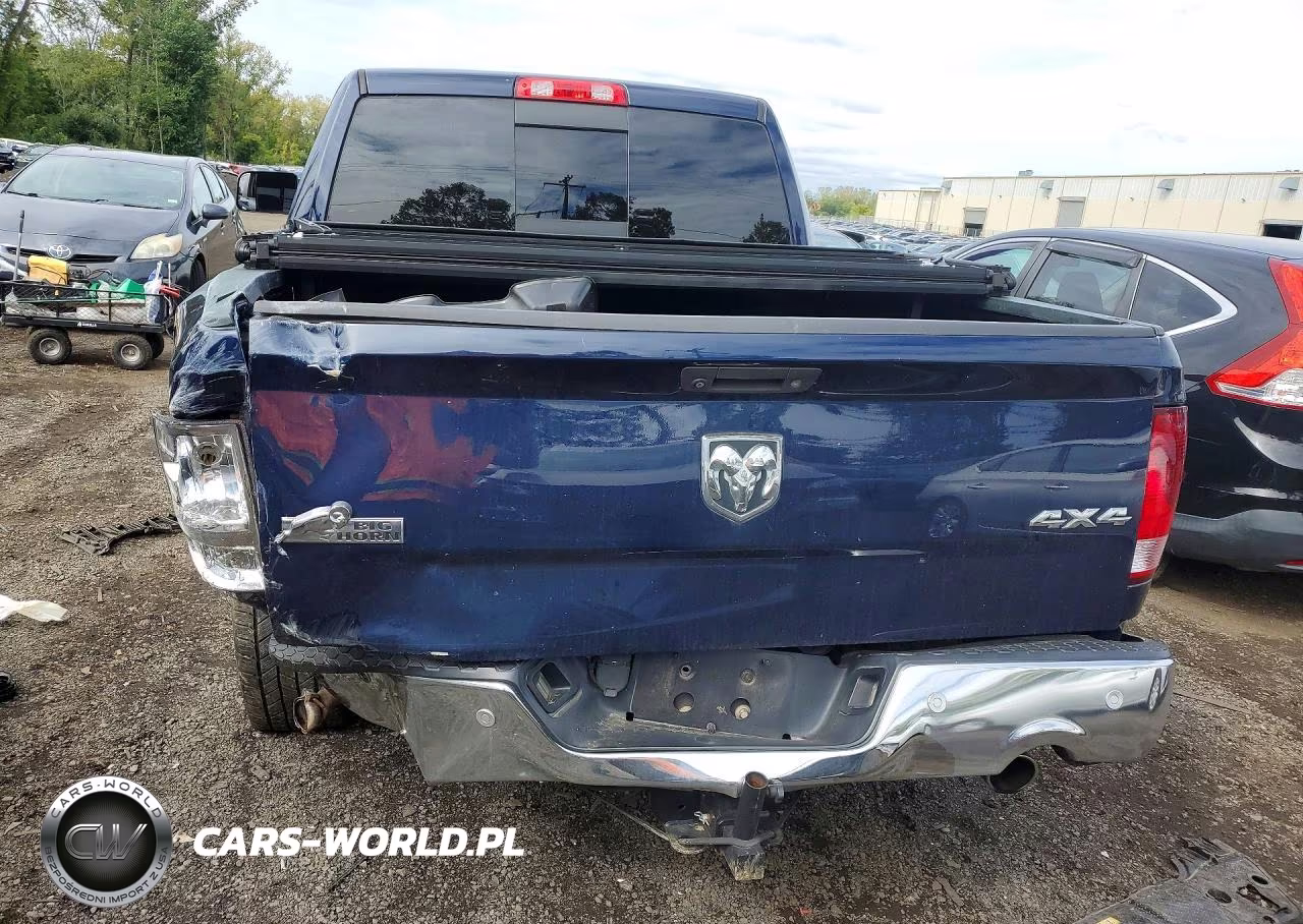 2018 Ram 1500 Slt VIN:3C6RR7LT3JG196063 - 6