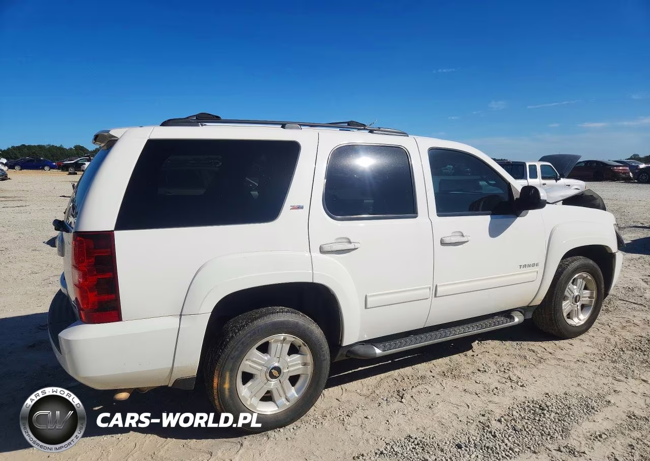 2014 Chevrolet Tahoe C1500 Lt VIN:1GNSCBE06ER158518 - 3
