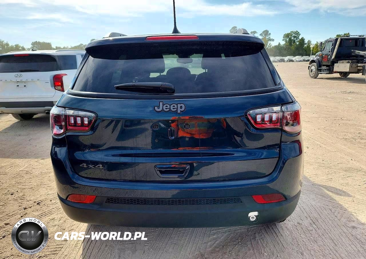 2026 Jeep Compass Latitude Lux, Altitude VIN:3C4NJDBN8TT216253 - 6