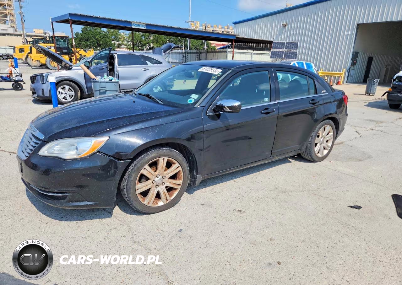 2011 Chrysler 200 Touring VIN:1C3BC1FG4BN615977 - 1