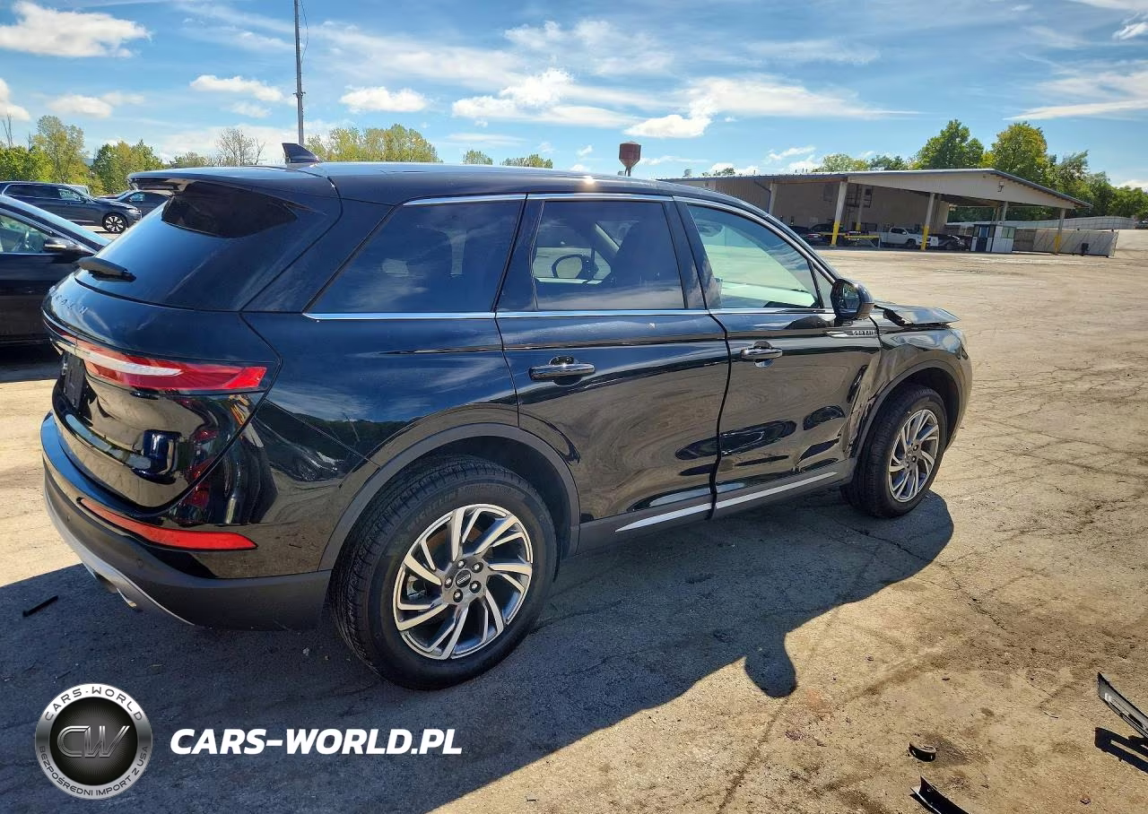 2024 Lincoln Corsair VIN:5LMCJ1DA8RUL14402 - 3