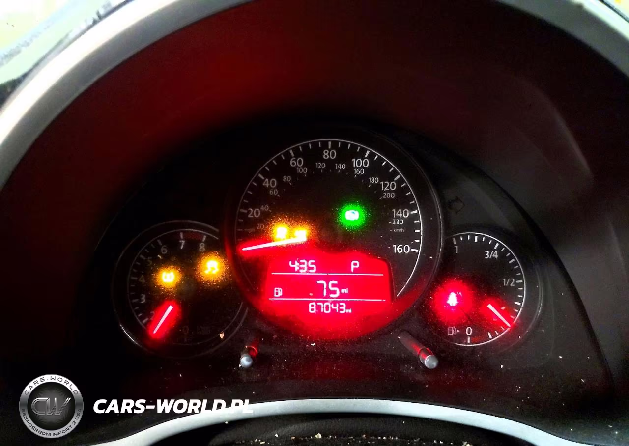 2012 Volkswagen Beetle Turbo VIN:3VWVA7AT3CM605262 - 9