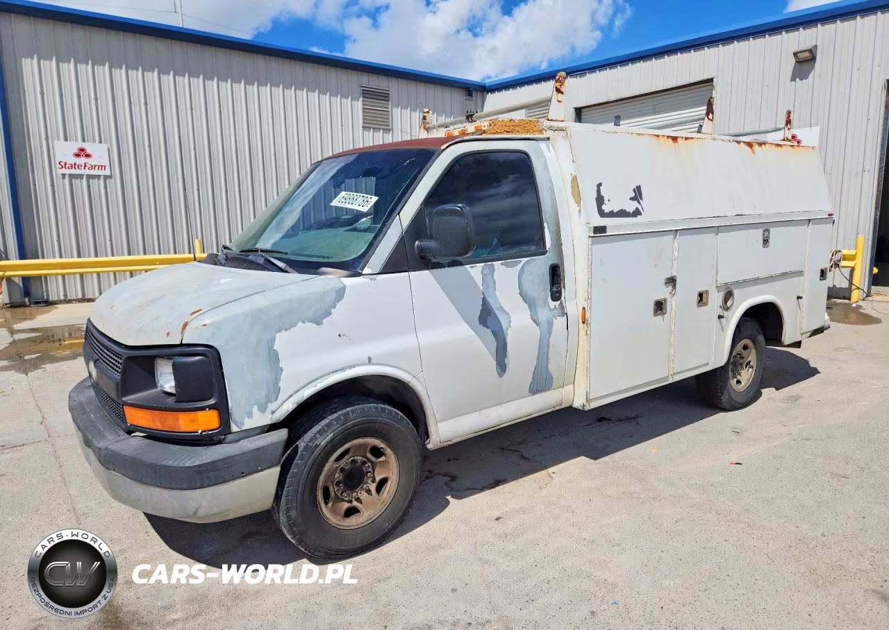 2005 Chevrolet Express G3500 VIN:1GBHG31U351231627 - 1