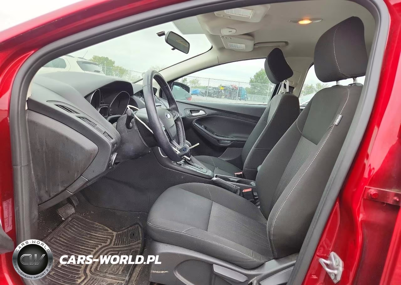 2017 Ford Focus Se VIN:1FADP3K24HL213952 - 7