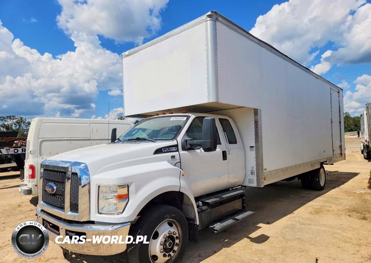 2017 Ford F-750 Super Duty Box Truck – zdjęcie 1 z 13